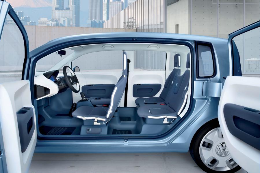  Volkswagen Space up Concept 2007 года  (фото 15 из 30)